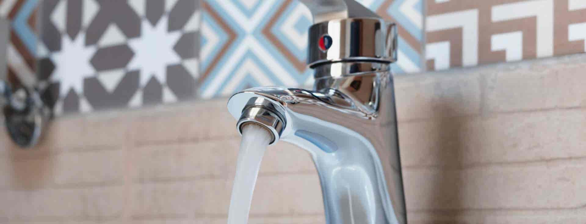 image-compare-bg-1-2 image-compare-bg-1-2